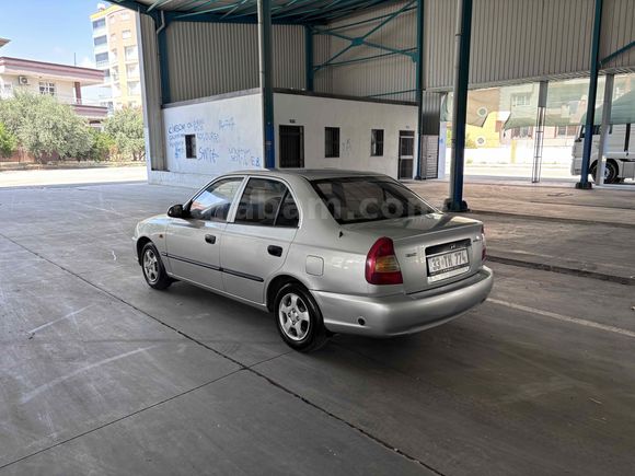 Sahibinden Hyundai Accent 1.3 LX 2000 Model klimalı