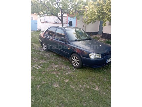 Sahibinden Hyundai Accent 1.5 GLS 2001 Model  206 km Lacivert