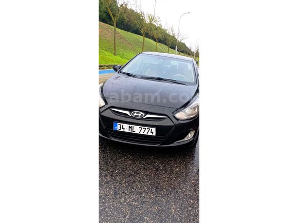 Sahibinden Hyundai Accent Blue 1.4 CVVT Mode Plus 2012 Model