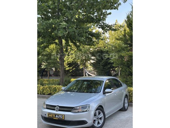 Galeriden Volkswagen Jetta 1.6 TDi Trendline 2011 Model Gaziantep