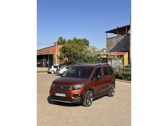 Sahibinden Peugeot Rifter 1.5 BlueHDI Allure 2022 Model  127.000 km Kahverengi