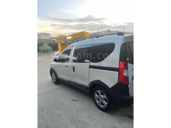 Sahibinden Dacia Dokker 1.5 DCi Stepway 2015 Model 