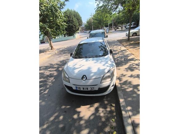 Sahibinden Renault Megane 1.5 dCi Expression 2011 Model İzmir