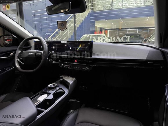 ARABACI GRUP 2025 KİA EV6-12BİNKM-%20 KDV'Lİ-HATASIZ-SUNROOF