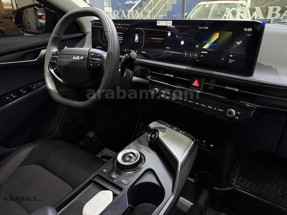 ARABACI GRUP 2025 KİA EV6-12BİNKM-%20 KDV'Lİ-HATASIZ-SUNROOF