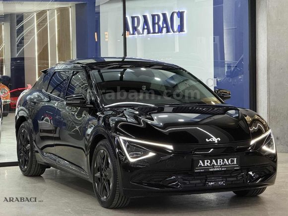 ARABACI GRUP 2025 KİA EV6-12BİNKM-%20 KDV'Lİ-HATASIZ-SUNROOF