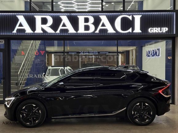 ARABACI GRUP 2025 KİA EV6-12BİNKM-%20 KDV'Lİ-HATASIZ-SUNROOF