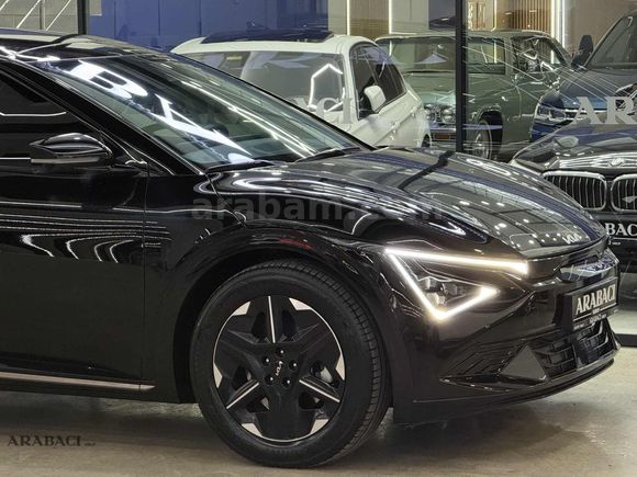 ARABACI GRUP 2025 KİA EV6-12BİNKM-%20 KDV'Lİ-HATASIZ-SUNROOF