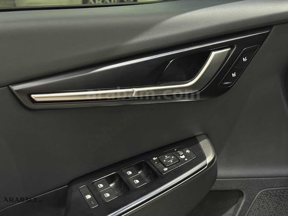 ARABACI GRUP 2025 KİA EV6-12BİNKM-%20 KDV'Lİ-HATASIZ-SUNROOF