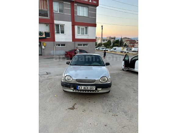 Sahibinden Toyota Corolla 1.3 Terra 2000 Model
