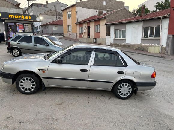 Sahibinden Toyota Corolla 1.3 Terra 2000 Model