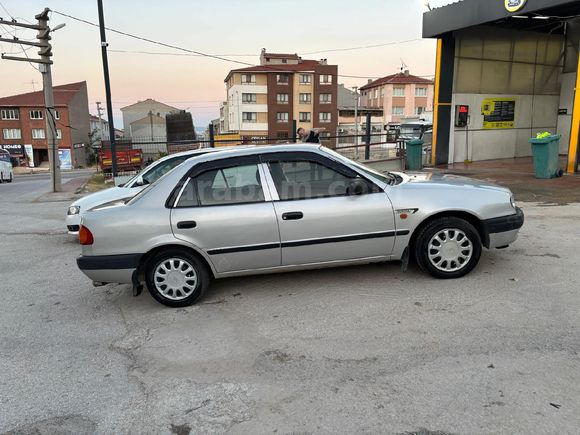 Sahibinden Toyota Corolla 1.3 Terra 2000 Model