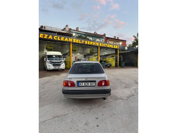 Sahibinden Toyota Corolla 1.3 Terra 2000 Model