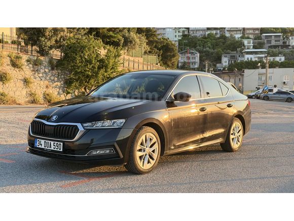 Sahibinden Skoda Octavia 1.5 e-Tec Premium 2021 Model 