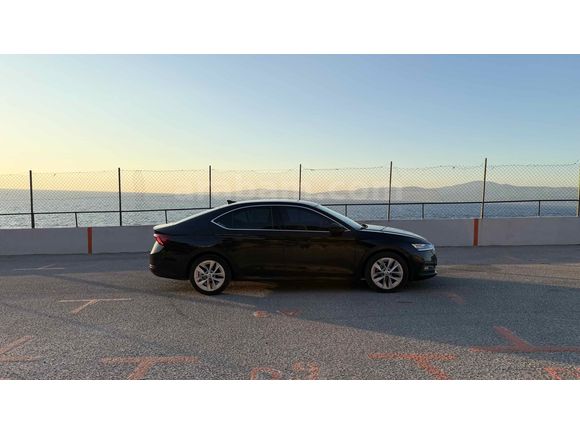 Sahibinden Skoda Octavia 1.5 e-Tec Premium 2021 Model 