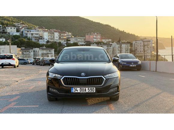 Sahibinden Skoda Octavia 1.5 e-Tec Premium 2021 Model 