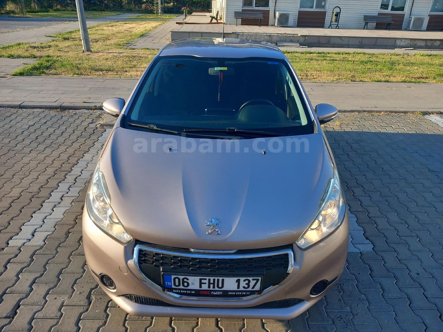 Galeriden Peugeot 208 1.2 VTi Active 2013 Model Ankara 96.500 km Gri (Gümüş) 1
