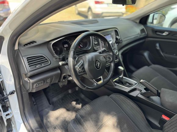 Sahibinden Renault Megane 1.5 Blue DCI Touch 2020 Model 