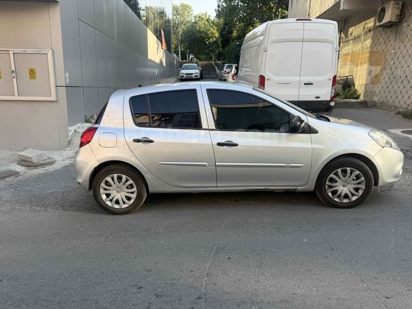 Galeriden Renault Clio 1.5 dCi Authentique 2010 Model İstanbul