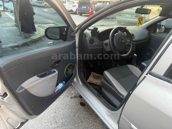 Galeriden Renault Clio 1.5 dCi Authentique 2010 Model İstanbul
