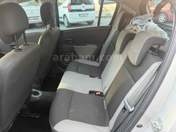 Galeriden Renault Clio 1.5 dCi Authentique 2010 Model İstanbul