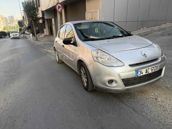 Galeriden Renault Clio 1.5 dCi Authentique 2010 Model İstanbul