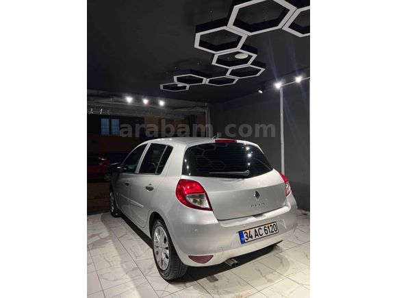 Galeriden Renault Clio 1.5 dCi Authentique 2010 Model İstanbul