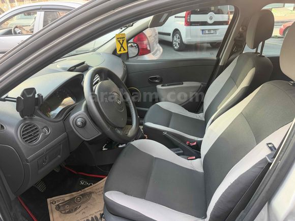 Galeriden Renault Clio 1.5 dCi Authentique 2010 Model İstanbul