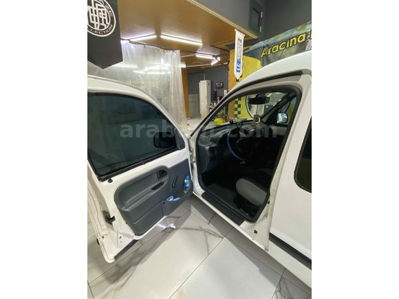 Sahibinden Renault Kangoo 1.9 D RN 2000 Model 