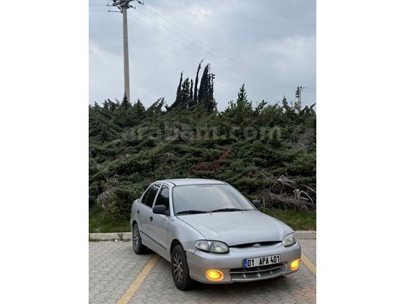 Sahibinden Hyundai Accent 1.3 LS 1998 Model  340.000 km Gri (Gümüş)