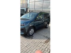 Sahibinden Peugeot Rifter 1.5 BlueHDI Allure 2024 Model 