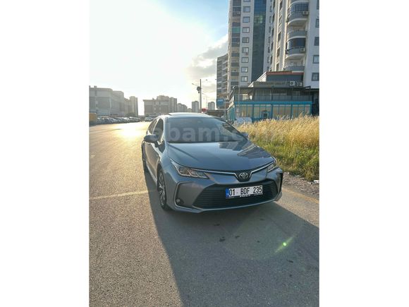 Sahibinden Toyota Corolla 1.8 Hybrid Flame X-Pack 2020 Model 