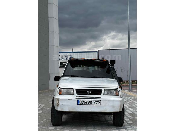 ARAZİ CANAVARI SÜZUKİ VITARRAA