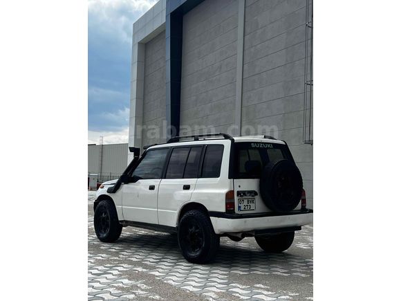 ARAZİ CANAVARI SÜZUKİ VITARRAA