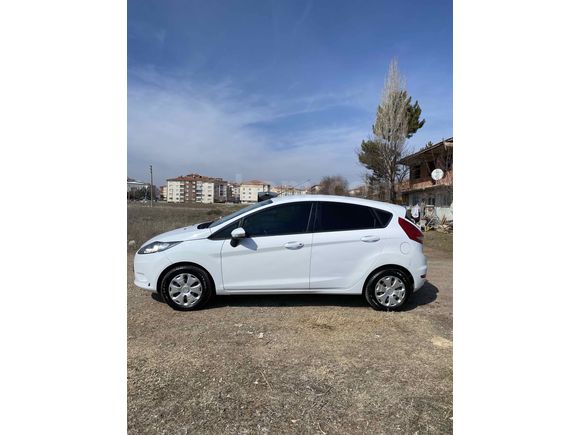 Sahibinden Ford Fiesta 1.4 TDCi Trend 2010 Model 