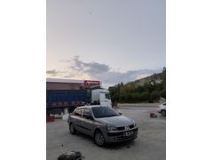 Sahibinden Renault Clio 1.4 Authentique 2005 Model  205.000 km Gri (titanyum)