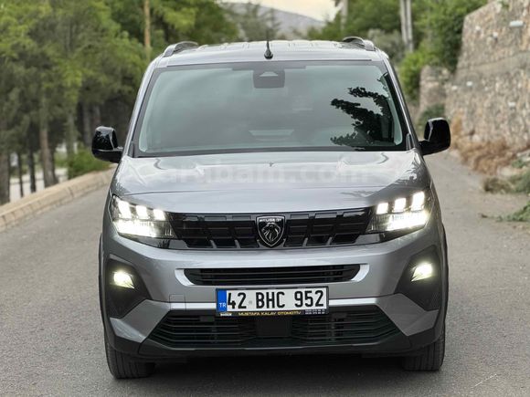 Sahibinden Peugeot Rifter 
4CAM OTOMATİK HATASIZ
 