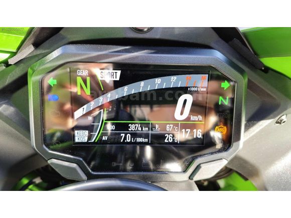 Galeriden Kawasaki Ninja ZX-10R 2024 Model Konya 7.000 km Yeşil