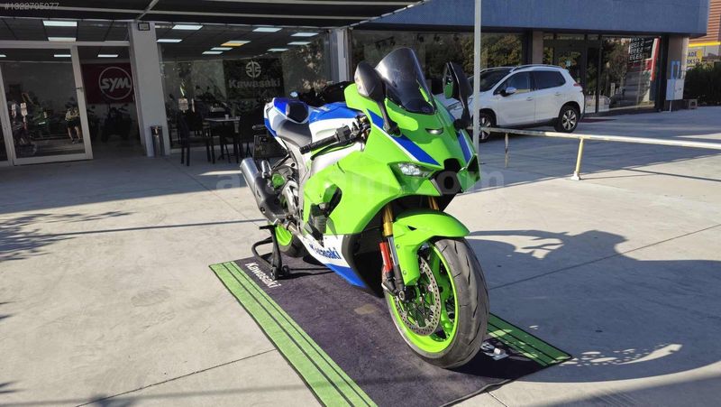 Galeriden Kawasaki Ninja ZX-10R 2024 Model Konya 9.000 km Yeşil