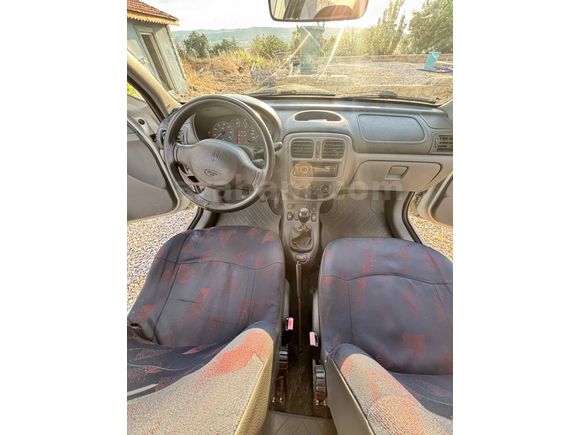 DEĞİŞENSİZ!! Renault Clio 1.4 RNA 2001 MODEL!