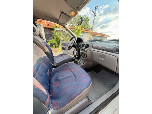 DEĞİŞENSİZ!! Renault Clio 1.4 RNA 2001 MODEL!