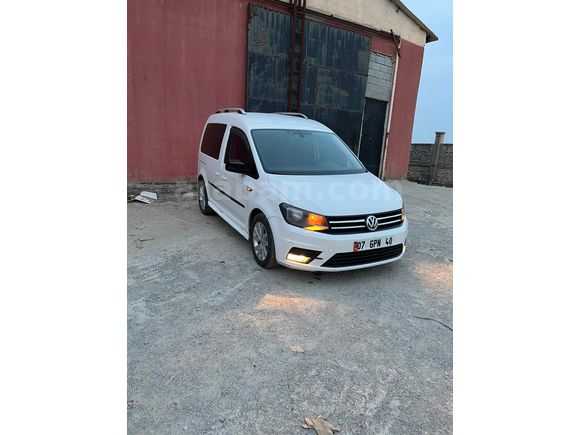 Sahibinden Volkswagen Caddy 1.6 TDI Trendline 2015 Model  210.000 km Beyaz
