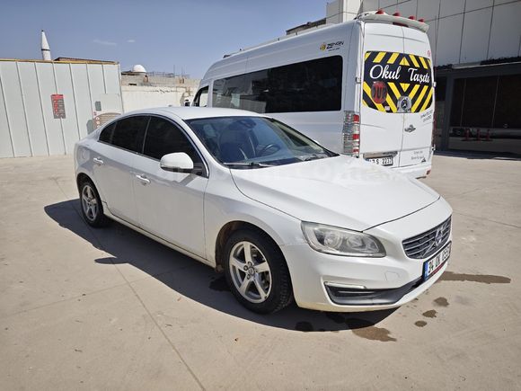 Sahibinden Volvo S60 1.6 D Premium 2015 Model Mardin 127.000 km Beyaz