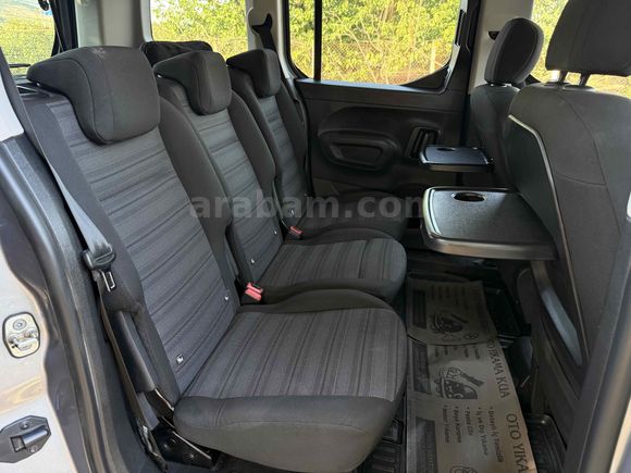 Galeriden Opel Combo 1.5 CDTI Edition 2022 Model Sakarya