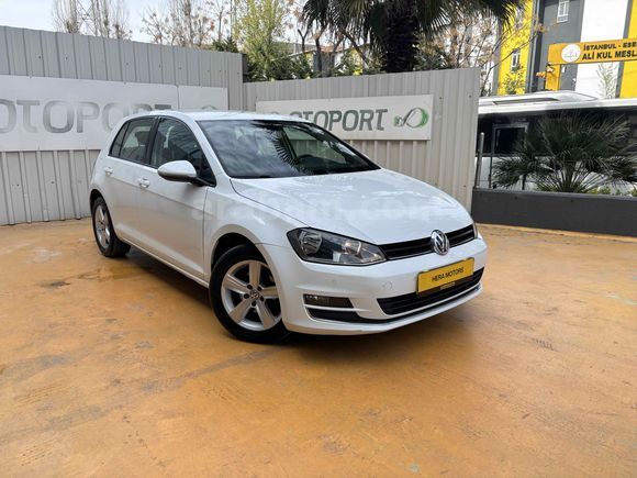 Volkswagen Golf 1.2 TSi Comfortline 2016 Model 