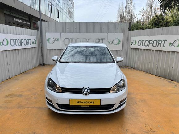 Volkswagen Golf 1.2 TSi Comfortline 2016 Model 