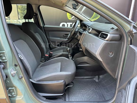 Duster 1.3 Tce Essential 2023 Model YENİ KASA EKSTRALI G.GÖRÜŞ Ç.JANT