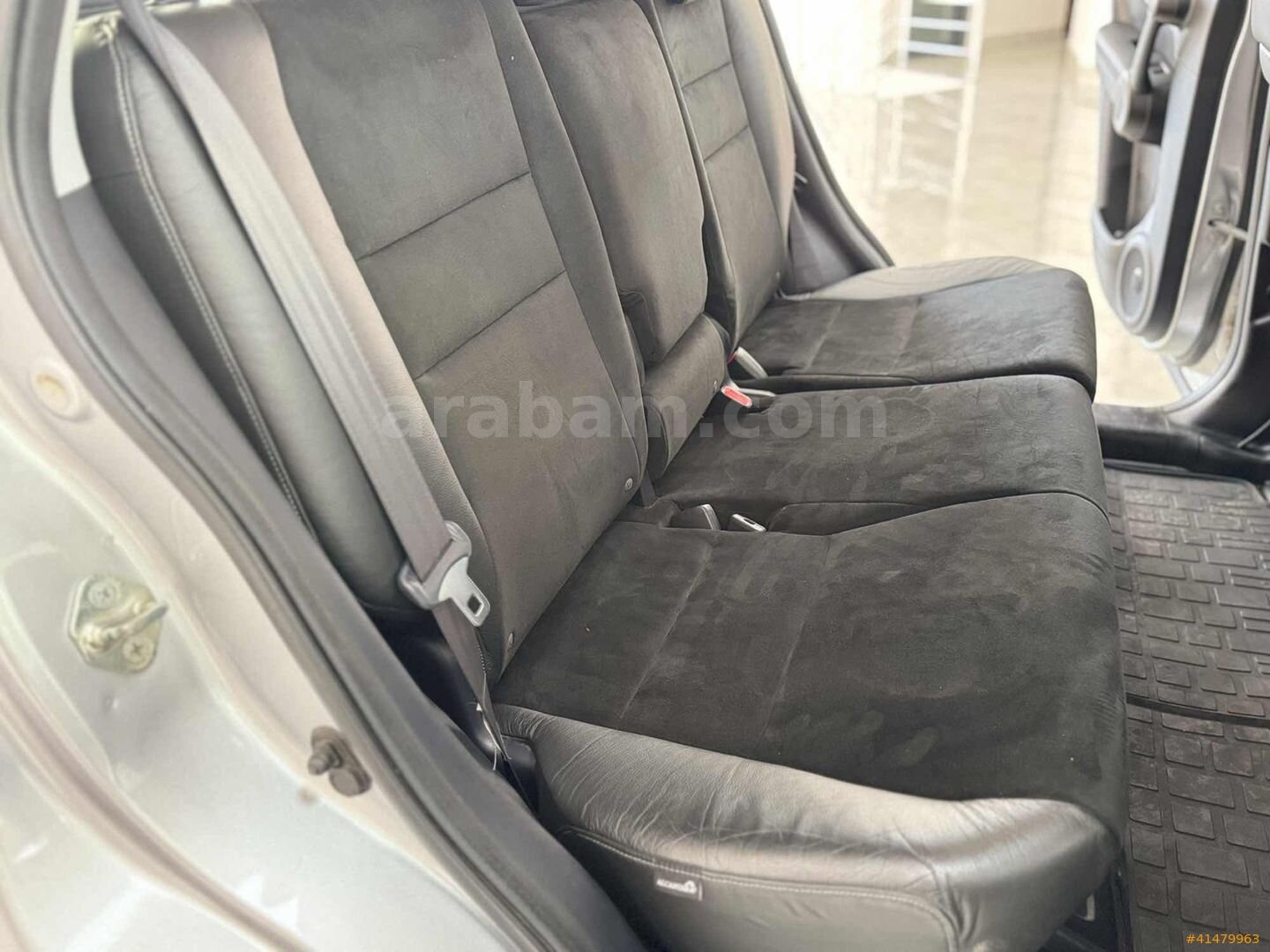 Galeriden Honda CR-V 2.0i Elegance 2011 Model Denizli 59.000 km Gri 7
