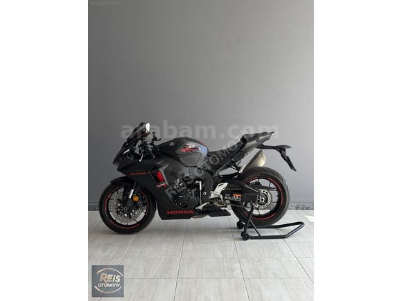 HONDA 1000RR 2017 MODEL HATASIZ EKSTRALI