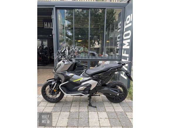 HALF MOTO 2024 XADV Special Edition